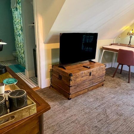 Inn At Cook Street Провинстаун Екстериор снимка