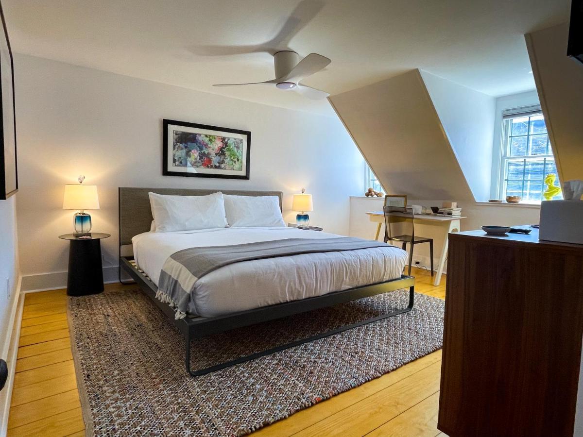 Inn At Cook Street Провинстаун Екстериор снимка