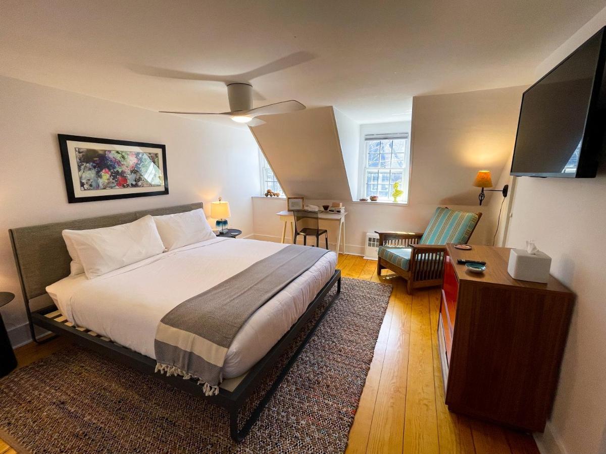 Inn At Cook Street Провинстаун Екстериор снимка