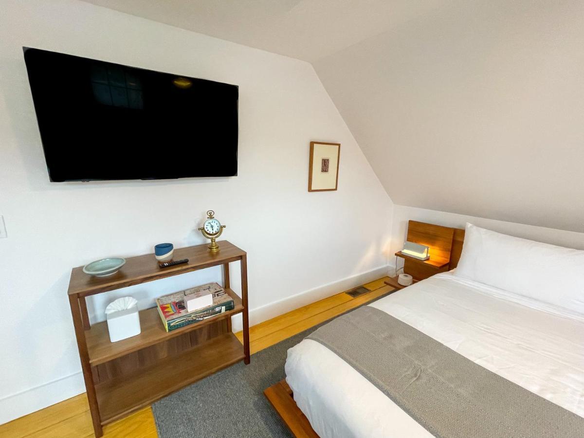 Inn At Cook Street Провинстаун Екстериор снимка